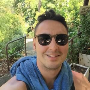 Meet your Posher, Yashir